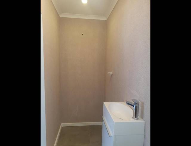1 BEDROOM PROPERTY TO RENT IN WALMER ESTATE